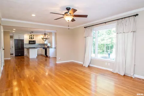 Living - 7716 W Brandon Ct, Mapleton, IL 61547 photo 1 of 6