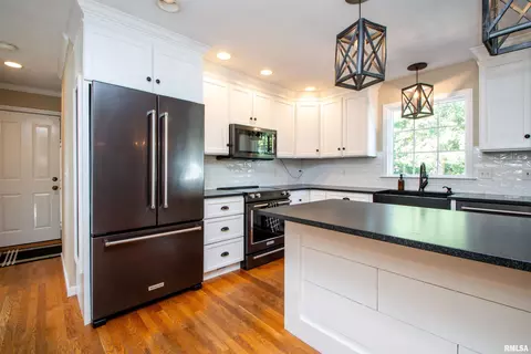 Kitchen - 7716 W Brandon Ct, Mapleton, IL 61547 photo 5 of 5