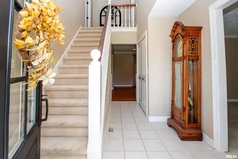 Entry Way - 7716 W Brandon Ct, Mapleton, IL 61547 photo 5 of 5