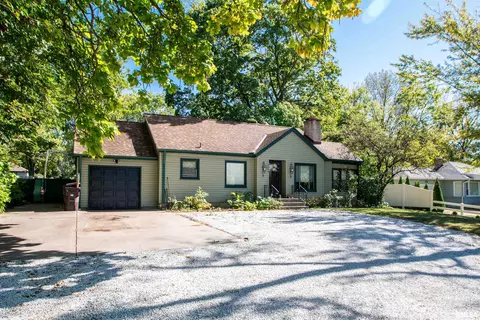 5406 N University St, Peoria, IL 61614