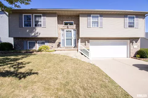611 Liberty Dr, East Peoria, IL 61611