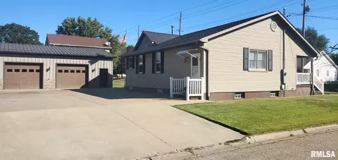 666 2nd Ave, Canton, IL 61520 photo 4
