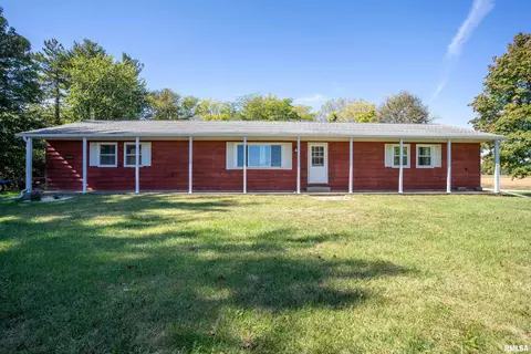 24799 Spring Creek Rd, Washington, IL 61571
