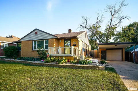 906 Illinois St, Pekin, IL 61554