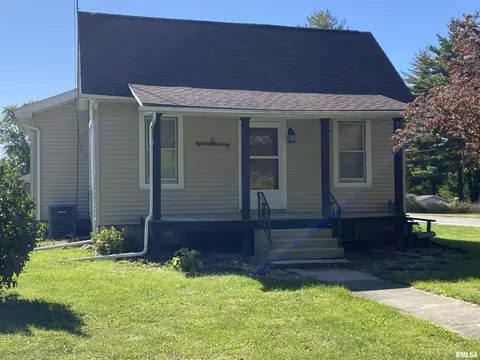Exterior - 788 W Pine St, Canton, IL 61520 photo 1 of 7