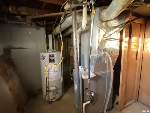 Other - 788 W Pine St, Canton, IL 61520 photo 7 of 9