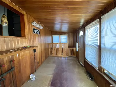 Exterior - 788 W Pine St, Canton, IL 61520 photo 6 of 7