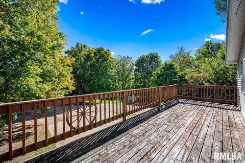 Exterior - 7207 S Cameron Ln, Mapleton, IL 61547 photo 3 of 6