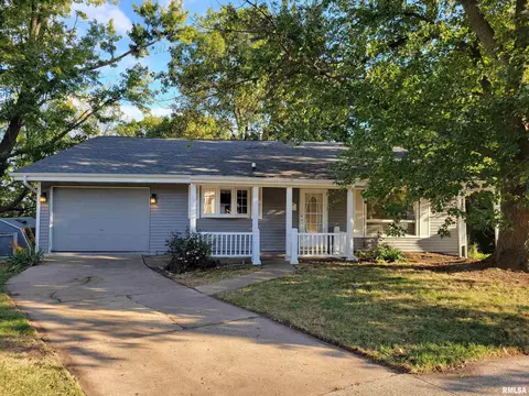 29 Lauterbach Dr, Bartonville, IL 61607