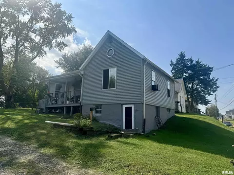 232 Fulton Pl, Canton, IL 61520