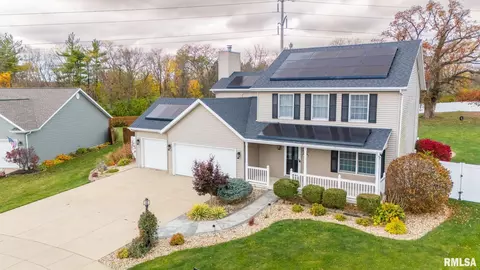 1953 Fieldstone, Washington, IL 61571