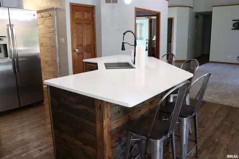 Kitchen - 7706 W Brandon Ct, Mapleton, IL 61547 photo 5 of 9