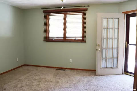 Bedroom - 7706 W Brandon Ct, Mapleton, IL 61547 photo 2 of 9
