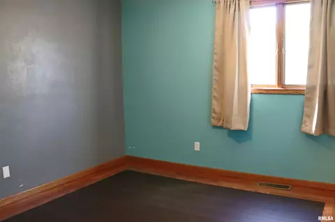 Bedroom - 7706 W Brandon Ct, Mapleton, IL 61547 photo 6 of 9