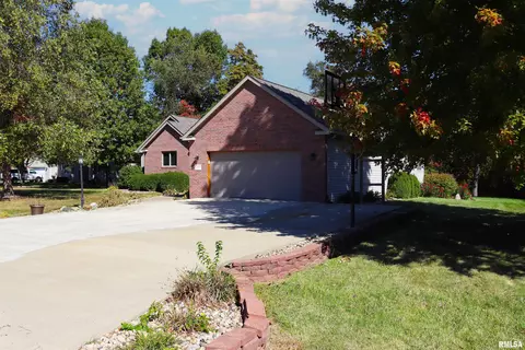 Exterior - 7706 W Brandon Ct, Mapleton, IL 61547 photo 2 of 14