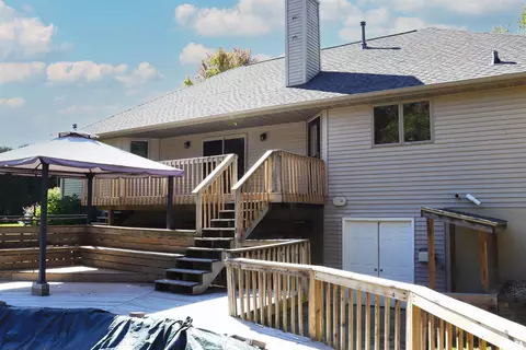 Exterior - 7706 W Brandon Ct, Mapleton, IL 61547 photo 10 of 14