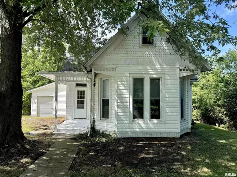 708 S Campbell St, Macomb, IL 61455