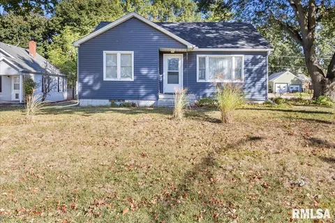 201 W Rohman Ave, Metamora, IL 61548