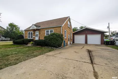 1605 N 6th St, Chillicothe, IL 61523