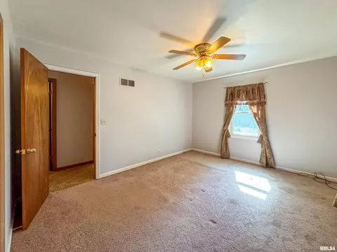 1002 E Gift Ave, Peoria, IL 61603 photo 17