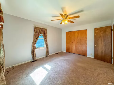 1002 E Gift Ave, Peoria, IL 61603 photo 15