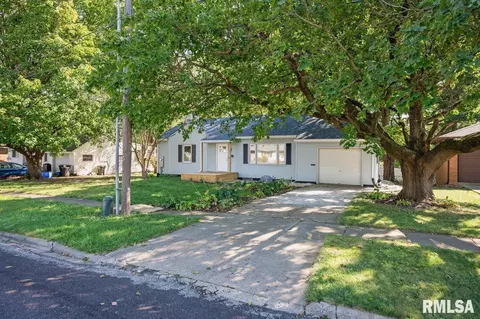 620 Spring St, Washington, IL 61571 photo 29