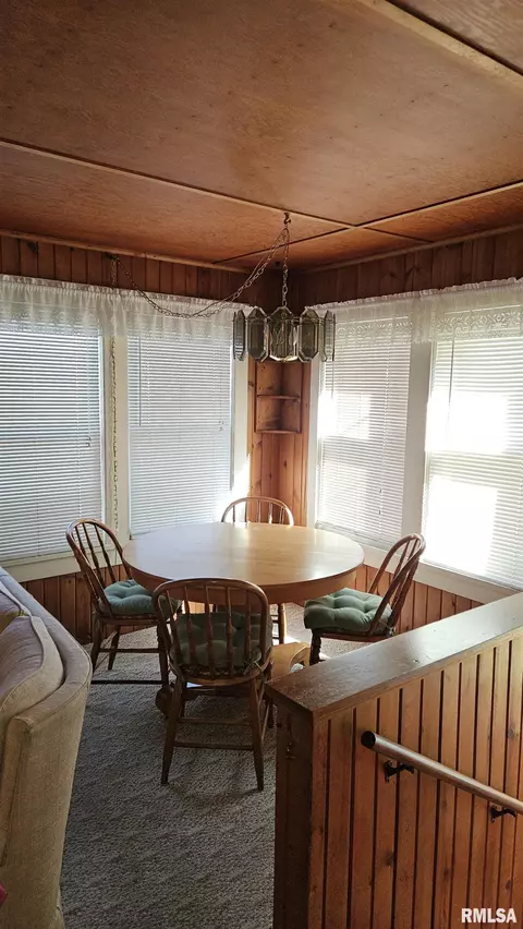 416 E Polk St, Cuba, IL 61427 photo 8
