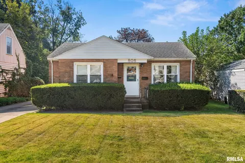 808 W Ridge Rd, Peoria, IL 61614