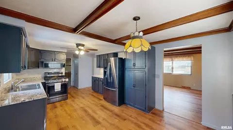 704 Devonshire Rd, Washington, IL 61571 photo 16