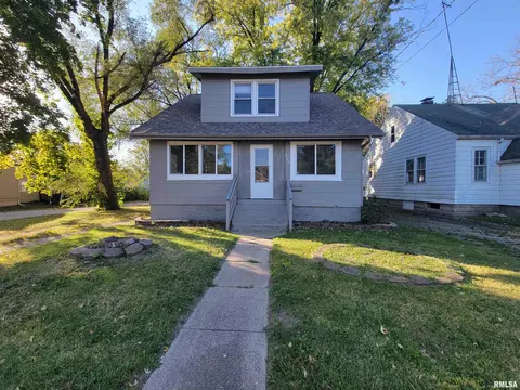 606 E Forrest Hill Ave, Peoria, IL 61603