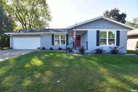 114 Mabee Ave, East Peoria, IL 61611