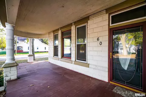 Exterior - 601 Edward St, Henry, IL 61537 photo 7 of 20