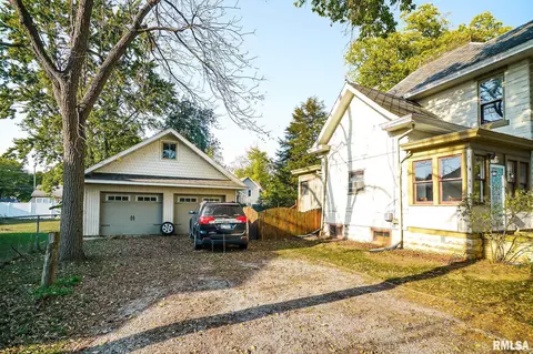 Exterior - 601 Edward St, Henry, IL 61537 photo 19 of 20