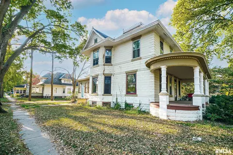 Exterior - 601 Edward St, Henry, IL 61537 photo 15 of 20