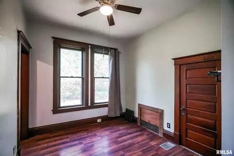 Bedroom - 601 Edward St, Henry, IL 61537 photo 1 of 14