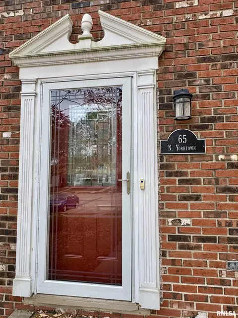 65 N Yorktown Rd, Macomb, IL 61455 photo 3