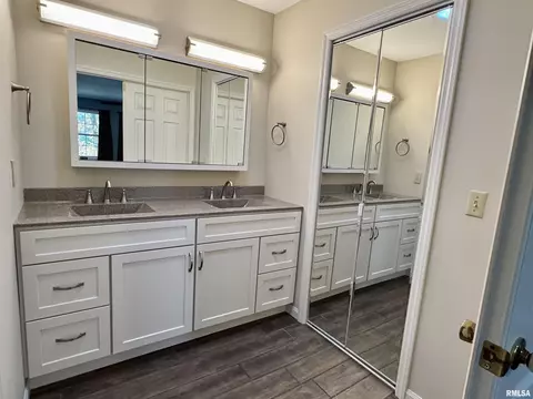 65 N Yorktown Rd, Macomb, IL 61455 photo 30