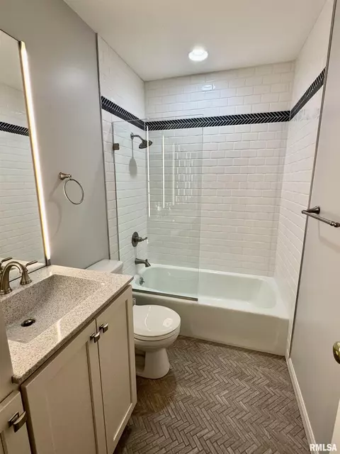65 N Yorktown Rd, Macomb, IL 61455 photo 38