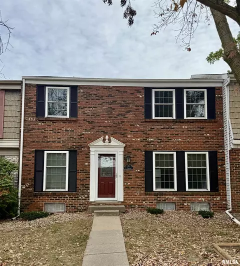 65 N Yorktown Rd, Macomb, IL 61455 photo 2