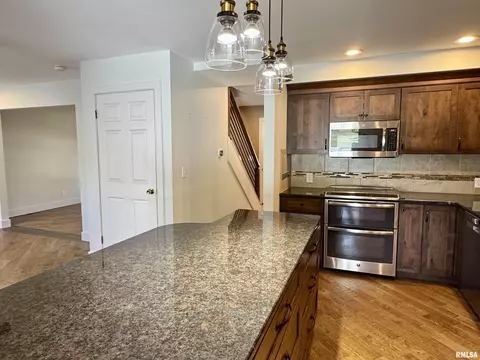 65 N Yorktown Rd, Macomb, IL 61455 photo 22