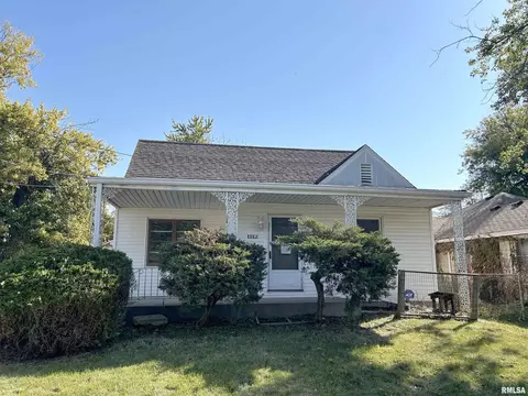 1812 N Pierson Ave, West Peoria, IL 61604