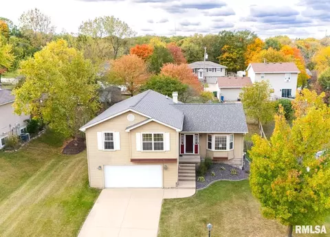 105 Karen Dr, East Peoria, IL 61611