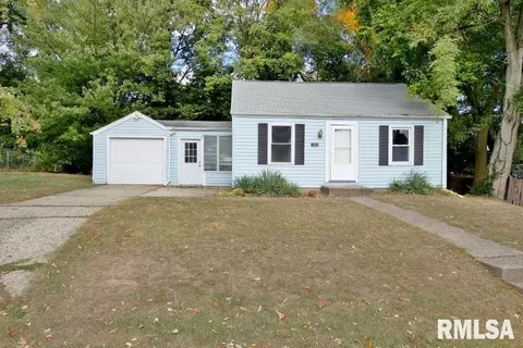 110 W Mcclure Ave, Bartonville, IL 61607