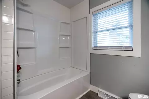 1500 S 5th St, Pekin, IL 61554 photo 38