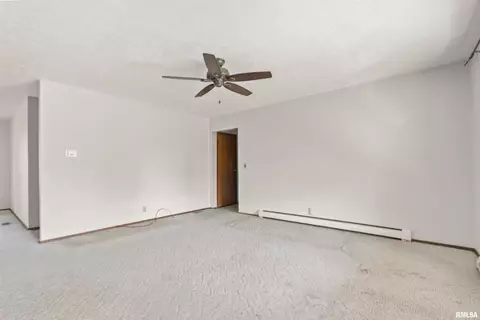 9227 S Terry Rd, Mapleton, IL 61547 photo 8