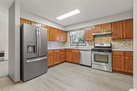 9227 S Terry Rd, Mapleton, IL 61547 photo 9