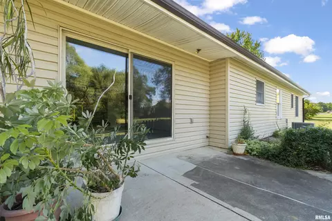 9227 S Terry Rd, Mapleton, IL 61547 photo 24