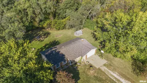 9227 S Terry Rd, Mapleton, IL 61547 photo 2