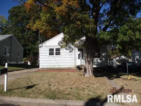 118 W Mcclure Ave, Bartonville, IL 61607
