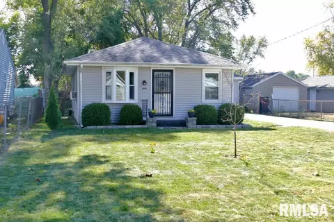 4910 Burns Ave, Bartonville, IL 61607
